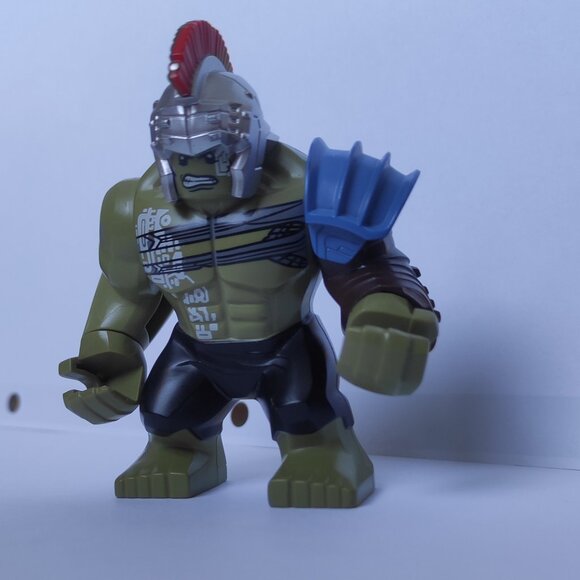 Gladiator Hulk Lego minifigure marvel avengers without weapons - Picture 1 of 8